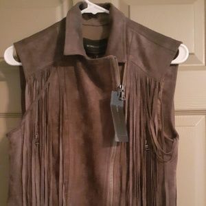 Vest with tassels